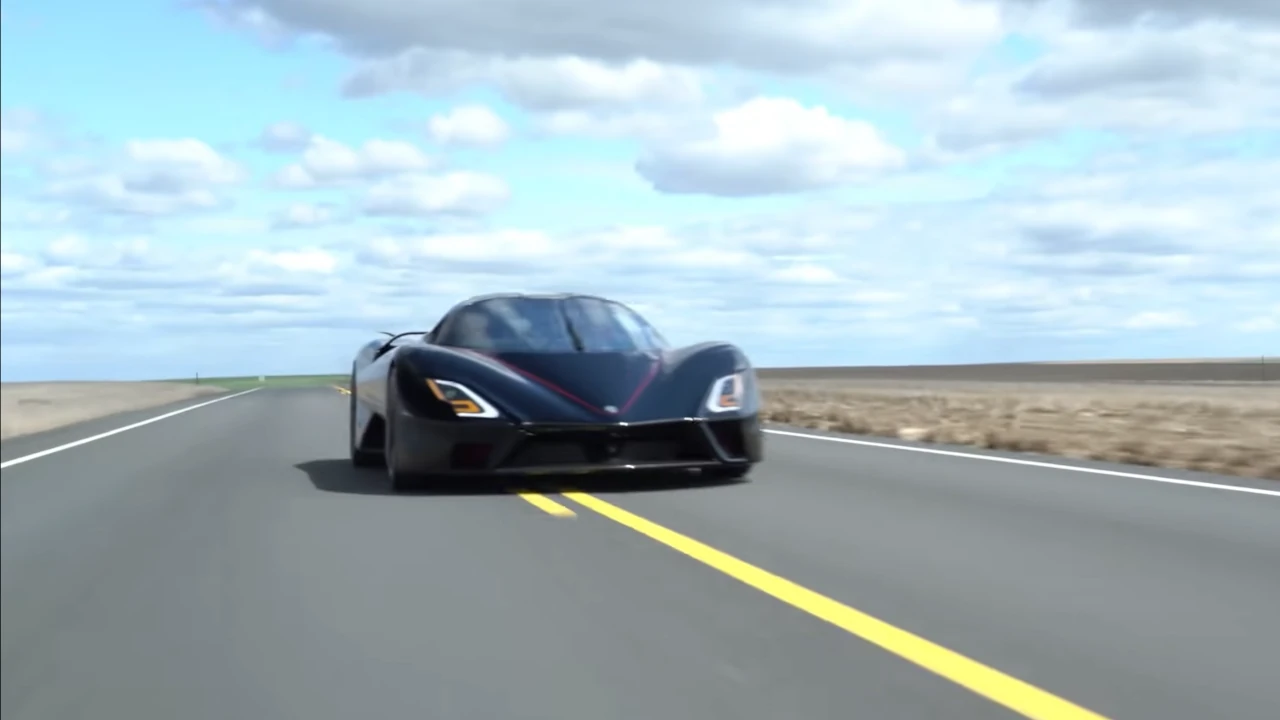 यह है दुनिया की सबसे तेज गाड़ी, जिसने तोड़ दिया बुगाटी का भी रिकार्ड 7 यह है दुनिया की सबसे तेज गाड़ी, जिसने तोड़ दिया बुगाटी का भी रिकार्ड